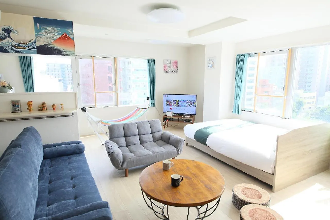 Apartment 大阪ハウス701 Near Namba And Kuromon Market And Den Den Town & Direct To Kix