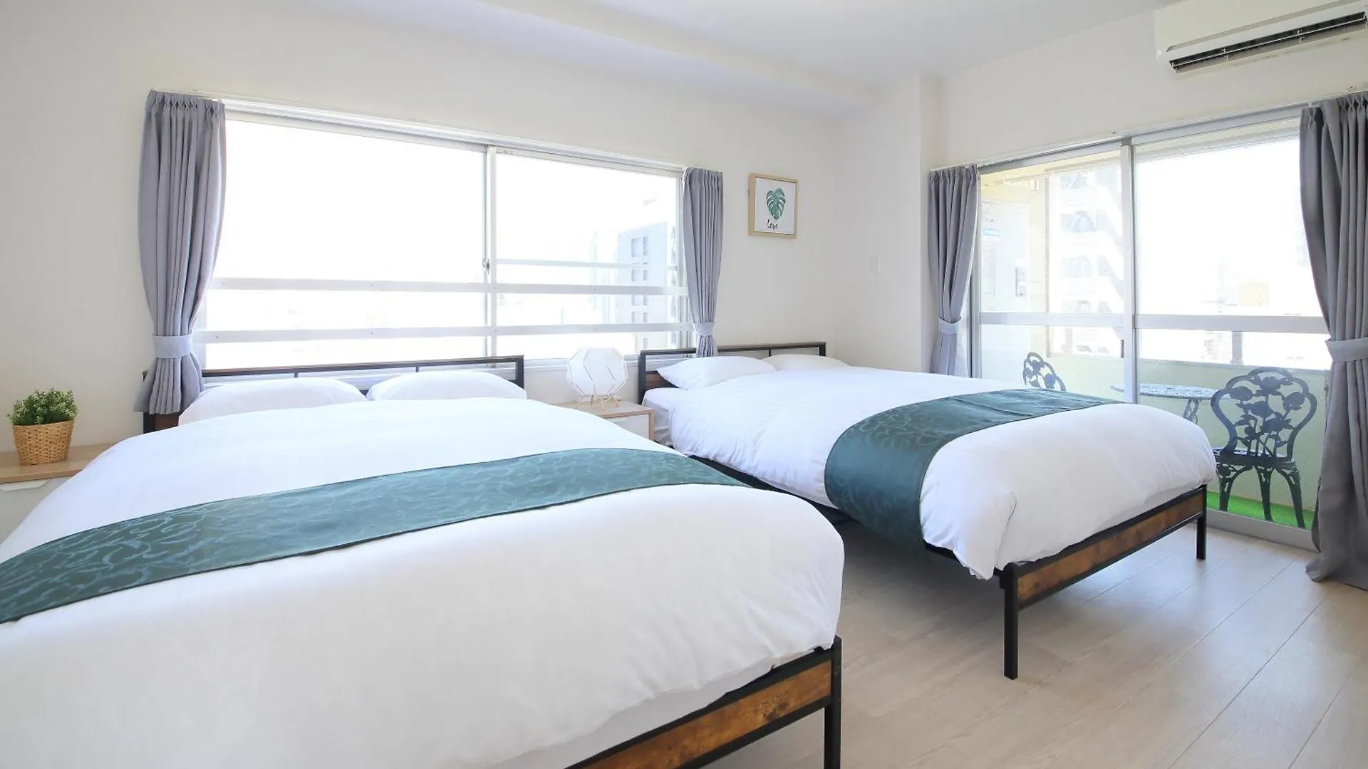 Apartment 大阪ハウス701 Near Namba And Kuromon Market And Den Den Town & Direct To Kix Japan